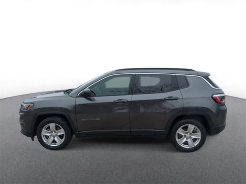 Certified 2022 Jeep Compass Latitude image 5