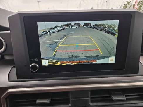 Certified 2025 Toyota 4Runner SR5 AWD/4WD image 14
