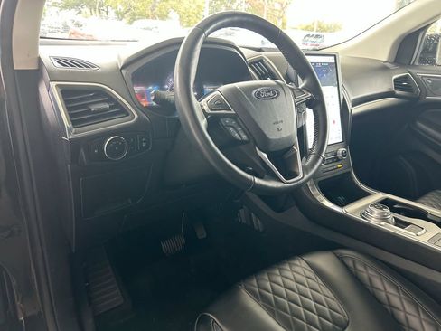 Used 2024 Ford Edge Titanium AWD/4WD image 14