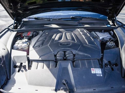 Used 2024 Porsche Cayenne S image 18