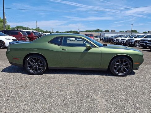 Used 2021 Dodge Challenger SXT w/ Blacktop Package RWD image 13