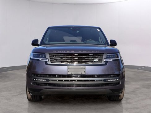 Certified 2025 Land Rover Range Rover SE image 2