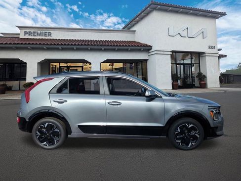 New 2026 Kia Niro Wind image 9