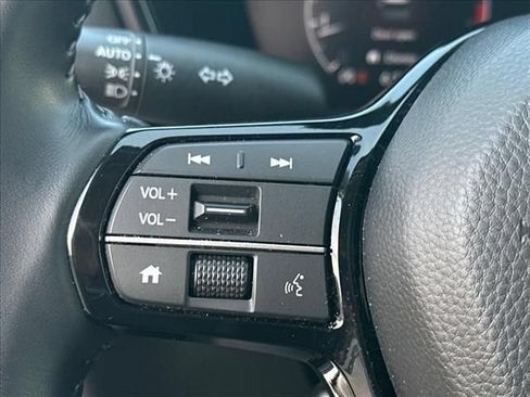 Used 2025 Honda CR-V EX-L image 25