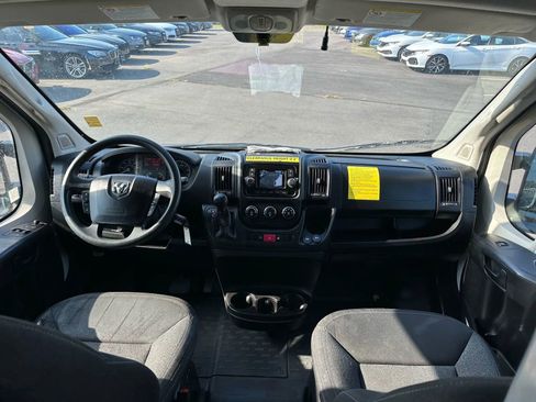 Used 2018 RAM ProMaster 2500 image 13