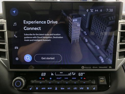 Used 2023 Toyota Sequoia Platinum image 27