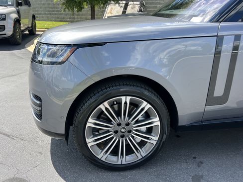 Used 2023 Land Rover Range Rover SE AWD/4WD image 13
