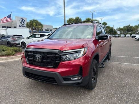 Used 2025 Honda Ridgeline Black Edition image 3