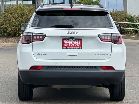 Used 2025 Jeep Compass Limited AWD/4WD image 8