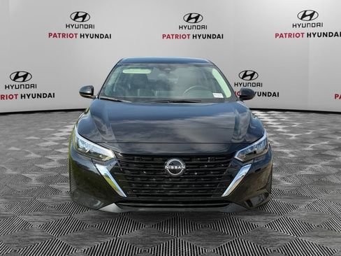 Used 2024 Nissan Sentra SV FWD image 8