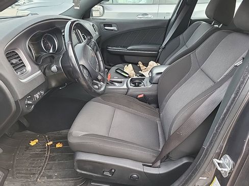 Used 2022 Dodge Charger SXT image 8