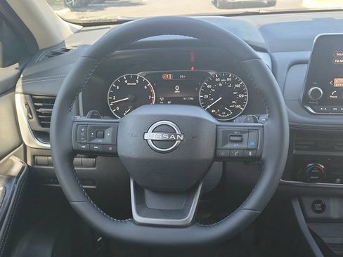 New 2026 Nissan Rogue SV FWD image 8