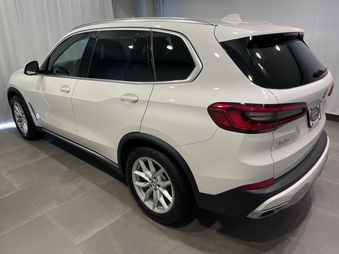 Used 2019 BMW X5 xDrive40i w/ Premium Package 2 AWD/4WD image 4