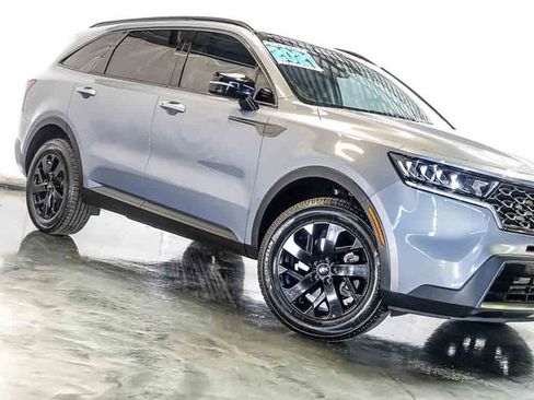 Used 2021 Kia Sorento S w/ Panoramic Sunroof Package AWD/4WD image 5