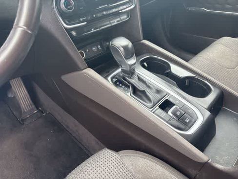 Used 2020 Hyundai Santa Fe SEL w/ Convenience Package FWD image 16