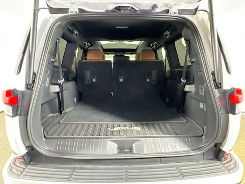 Used 2025 Lexus GX 550 w/ Cold Area Package AWD/4WD image 33