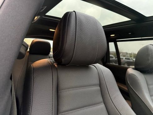 Used 2025 Mercedes-Benz GLS 450 4MATIC image 14