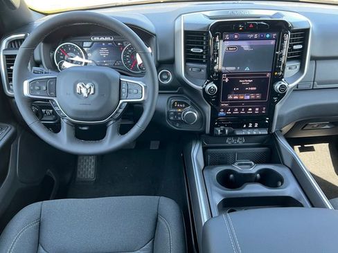 New 2026 RAM 1500 Big Horn AWD/4WD image 3