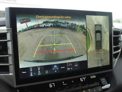 Used 2025 Toyota Tundra Limited AWD/4WD image 14