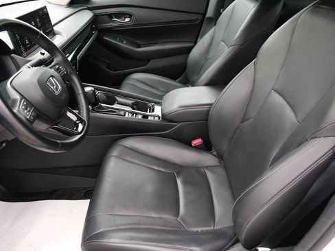 Used 2023 Honda Accord EX-L image 5