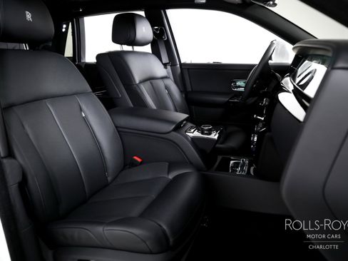 Certified 2023 Rolls-Royce Phantom Sedan w/ The Phantom Package image 35