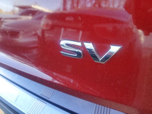 Used 2023 Nissan Rogue SV image 6