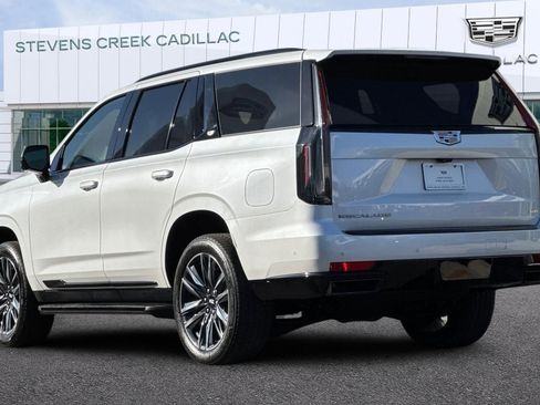 Certified 2024 Cadillac Escalade Sport image 5