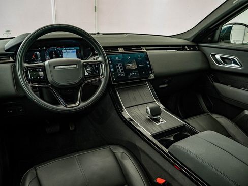 Certified 2025 Land Rover Range Rover Velar S image 4