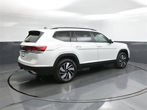 New 2026 Volkswagen Atlas SE image 11