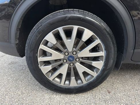 Certified 2022 Ford Escape Titanium w/ Class II Trailer Tow Package image 25