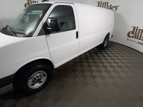 New 2025 GMC Savana 3500 Extended w/ Driver Convenience Package image 4