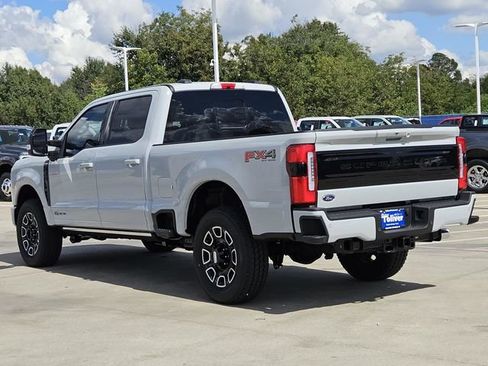 New 2026 Ford F250 Platinum w/ FX4 Off-Road Package image 7