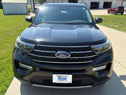 Certified 2024 Ford Explorer XLT w/ Equipment Group 202A AWD/4WD image 2