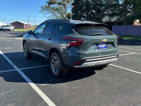 New 2025 Chevrolet Trax LT w/ LT Convenience Package image 5