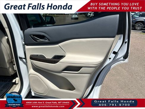 Used 2023 GMC Acadia Denali AWD/4WD image 27