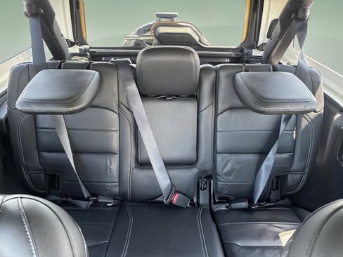 Used 2018 Jeep Wrangler Unlimited Sahara AWD/4WD image 20