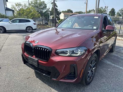 Used 2024 BMW X3 xDrive30i w/ M Sport Package AWD/4WD image 4