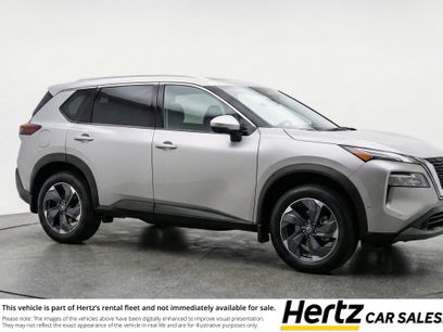 Used 2025 Nissan Rogue SV