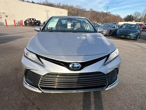 Certified 2022 Toyota Camry XLE image 8