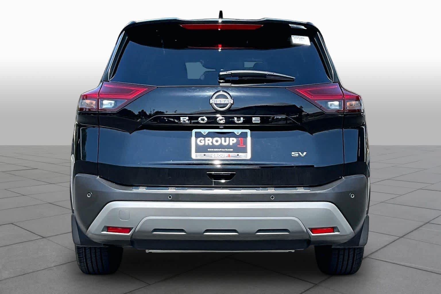 Used 2023 Nissan Rogue SV FWD image 5