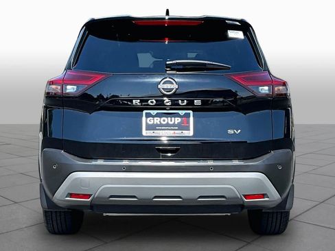 Used 2023 Nissan Rogue SV FWD image 5