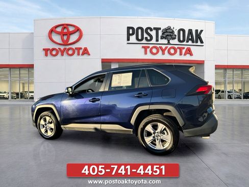 Used 2025 Toyota RAV4 XLE FWD image 4