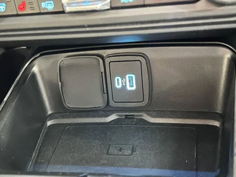 Used 2022 Ford Bronco Wildtrak image 45