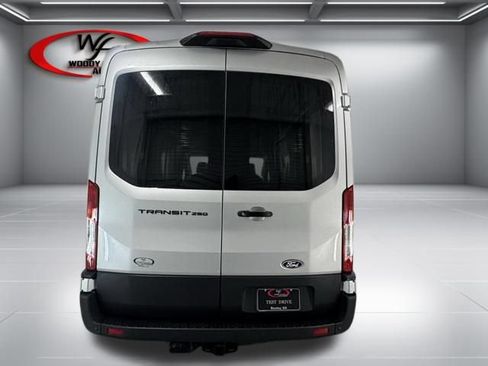 New 2026 Ford Transit 250 148 Medium Roof RWD image 7