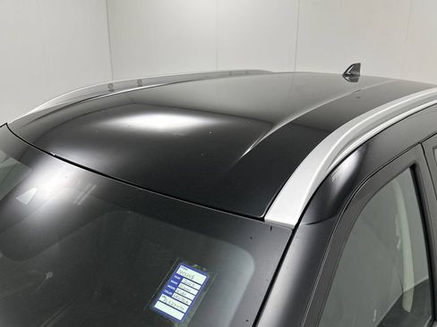 Used 2023 Nissan Kicks SV FWD image 12