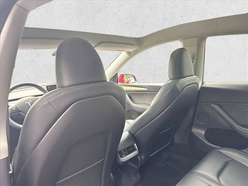 Used 2023 Tesla Model Y Long Range AWD/4WD image 23