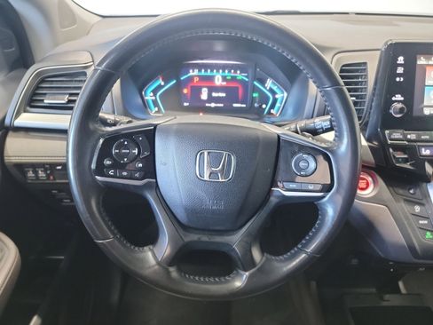 Used 2018 Honda Odyssey Touring image 17