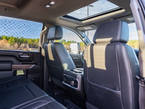 Used 2022 GMC Sierra 2500 Denali image 14
