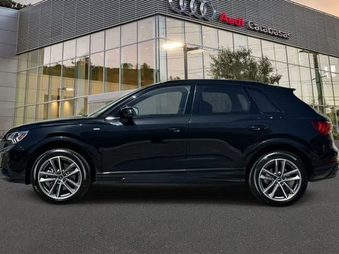 Used 2025 Audi Q3 2.0T Premium w/ Black Optic Sport Package AWD/4WD image 5