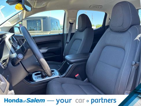 Used 2017 Chevrolet Colorado LT w/ LT Convenience Package AWD/4WD image 11